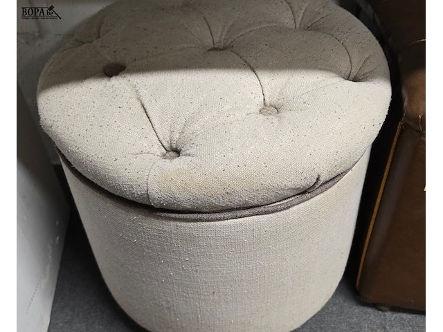 Lot 138 - vintage poef met deksel 2 stuks - afbeelding 2 van  5