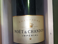 Lot 139 - fles moët & chandon van 3 liter - afbeelding 2 van  3