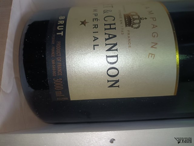 Lot 139 - fles moët & chandon van 3 liter - afbeelding 3 van  3