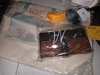 Lot 139 - handtassen en draagtassen. 9 stuks - afbeelding 4 van  4