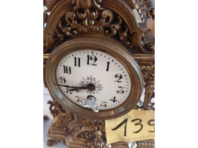 Lot 139 - klokstel in koper - afbeelding 4 van  7