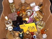 Lot 139 - parfum flessen, aangebroken. 35 stuks - afbeelding 1 van  4