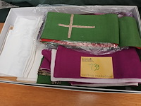 Lot 139 - priestersjaals en doekjes. 13 stuks - afbeelding 1 van  5