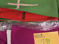 Lot 139 - priestersjaals en doekjes. 13 stuks - afbeelding 3 van  5