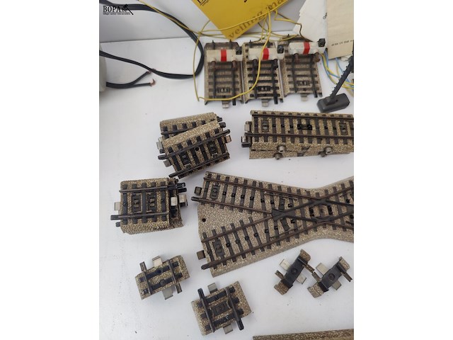 Lot 14 - aansluitrails en asseccoires - afbeelding 2 van  4