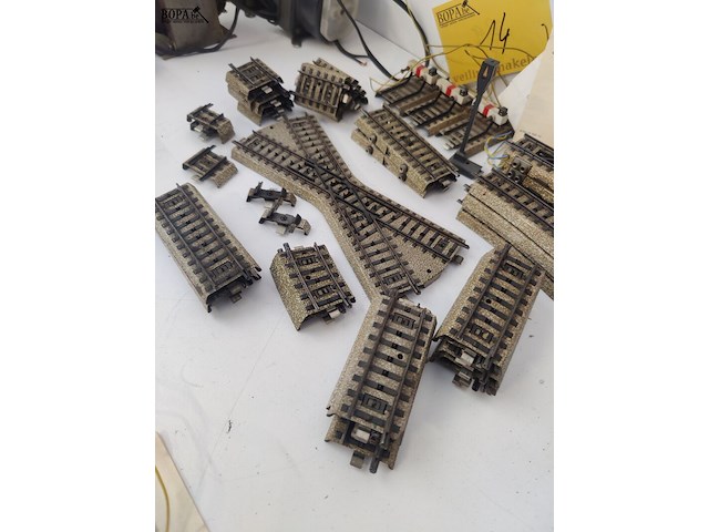 Lot 14 - aansluitrails en asseccoires - afbeelding 4 van  4