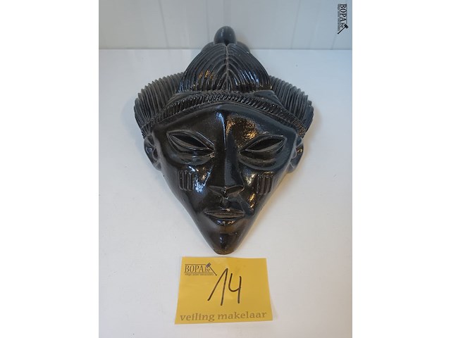 Lot 14 - afrikaanse kunst masker - afbeelding 1 van  8