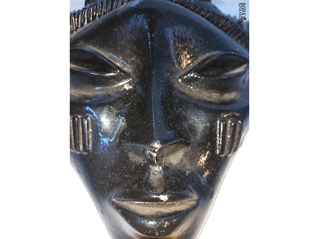Lot 14 - afrikaanse kunst masker - afbeelding 2 van  8