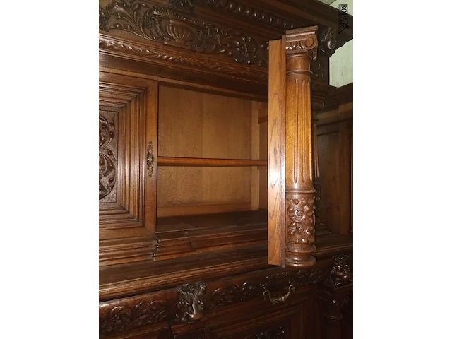 Lot 14 - antieke kast - afbeelding 2 van  10