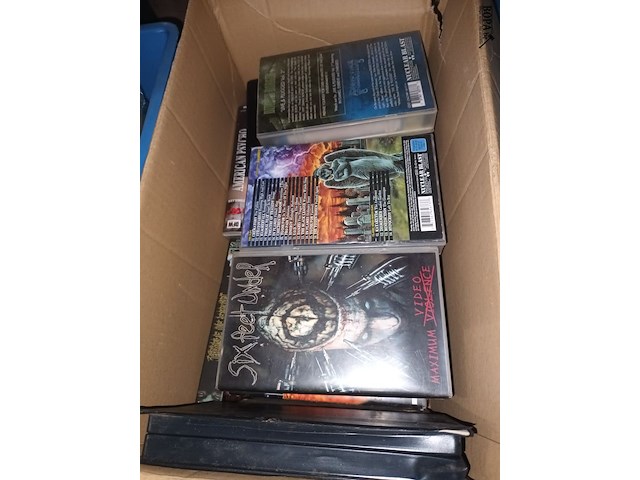 Lot 14 - audio en video cassettes - afbeelding 4 van  4