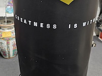 Lot 14 - boksbal everlast - afbeelding 2 van  2