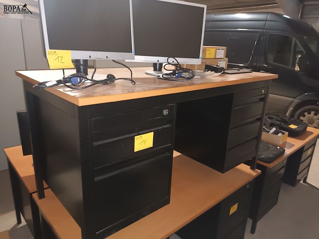 Lot 14 - bureau - afbeelding 1 van  3