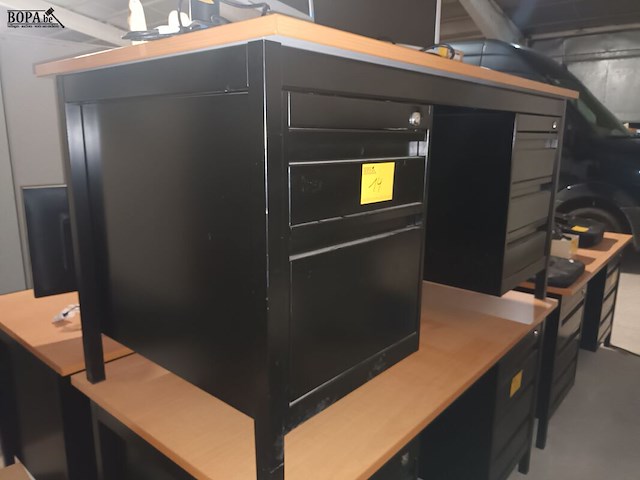 Lot 14 - bureau - afbeelding 2 van  3