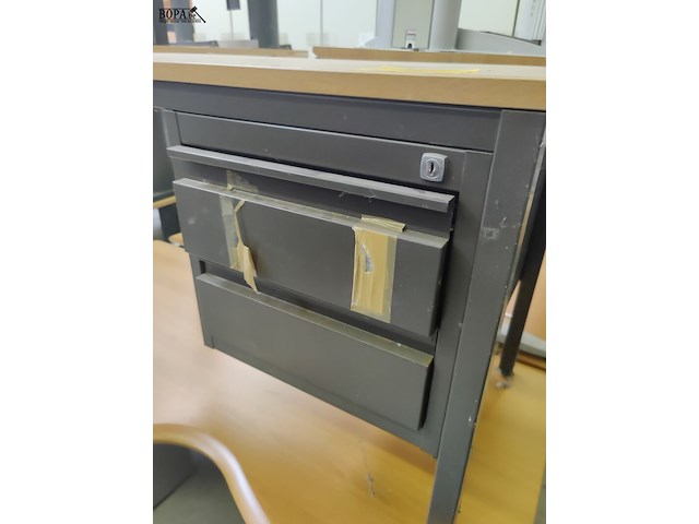 Lot 14 - bureeltafel - afbeelding 2 van  4