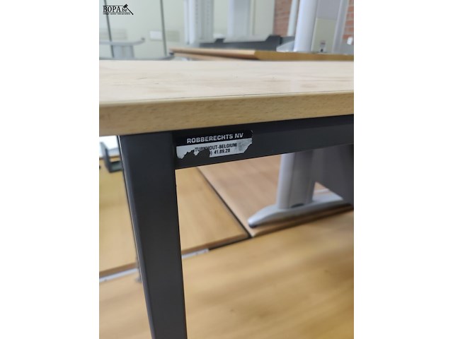 Lot 14 - bureeltafel - afbeelding 3 van  4