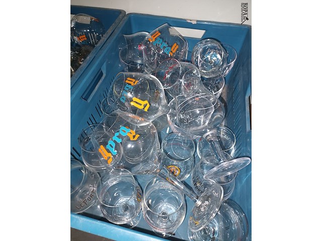 Lot 14 - diverse bierglazen - afbeelding 2 van  4