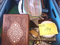 Lot 14 - diversen. 1 bak