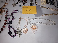 Lot 14 - halskettingen. 21 stuks - afbeelding 5 van  5