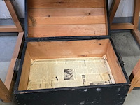 Lot 14 - houten koffer - afbeelding 2 van  2