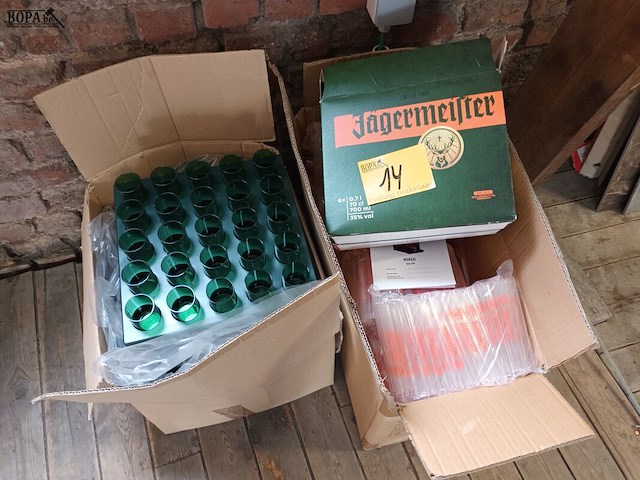 Lot 14 - jägermeister shotglaasjes - afbeelding 1 van  5