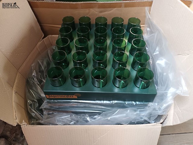 Lot 14 - jägermeister shotglaasjes - afbeelding 2 van  5