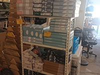 Lot 14 - lege verpakking voor nachtkledij - afbeelding 1 van  4