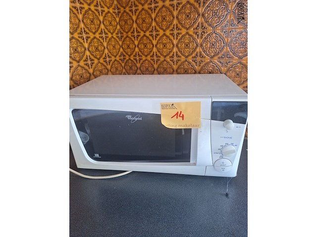 Lot 14 - microgolfoven whirlpool - afbeelding 1 van  5