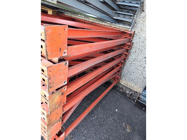 Lot 14 - palletstelling met 12 staanders - afbeelding 2 van  6
