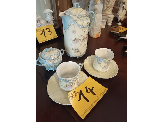 Lot 14 - porselein theestel. 4 stuks - afbeelding 4 van  4