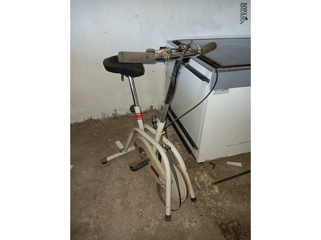 Lot 14 - retro hometrainer - afbeelding 1 van  1