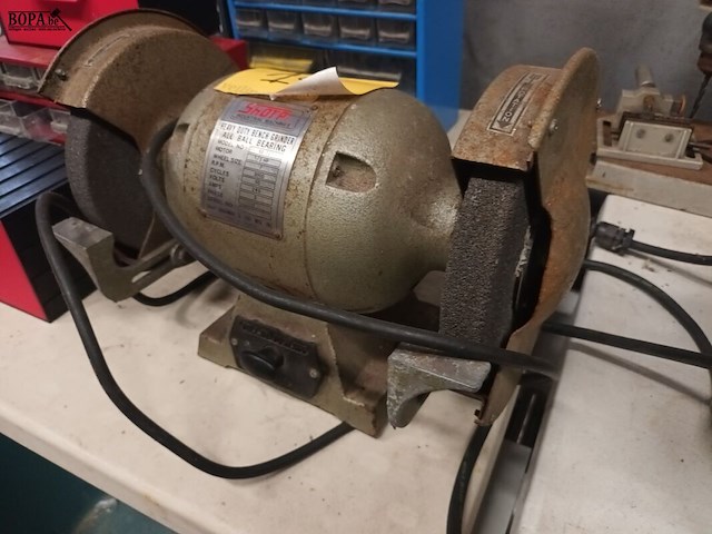 Lot 14 - slijpmachine sharp - afbeelding 4 van  4
