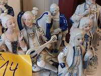Lot 14 - vintage beelden. 8 stuks - afbeelding 4 van  4