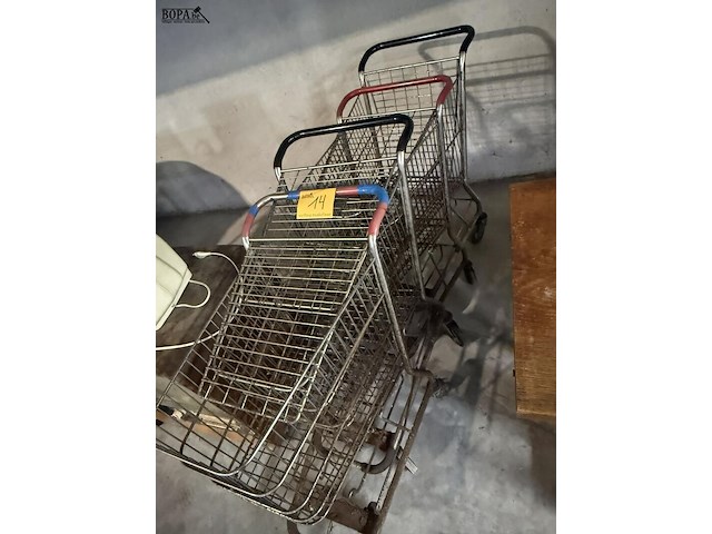 Lot 14 - vintage metalen winkelwagentjes - 4 stuks - afbeelding 2 van  6