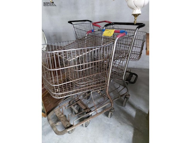 Lot 14 - vintage metalen winkelwagentjes - 4 stuks - afbeelding 3 van  6