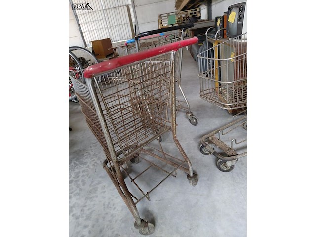 Lot 14 - vintage metalen winkelwagentjes - 4 stuks - afbeelding 4 van  6