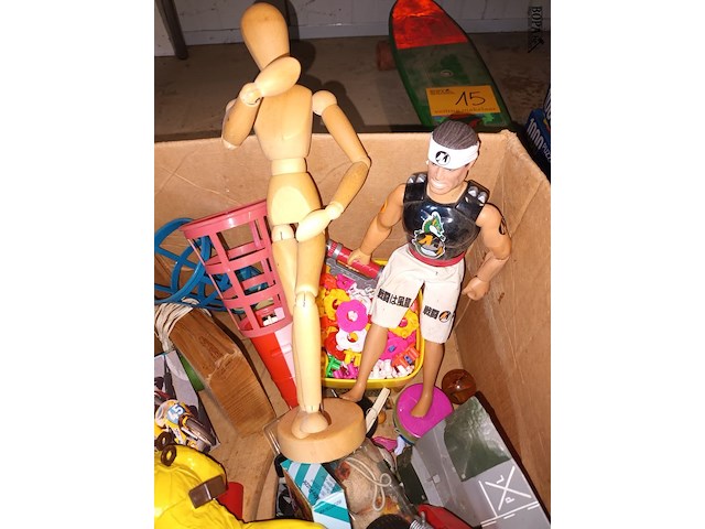 Lot 14 - vintage speelgoed. 1 doos - afbeelding 4 van  7