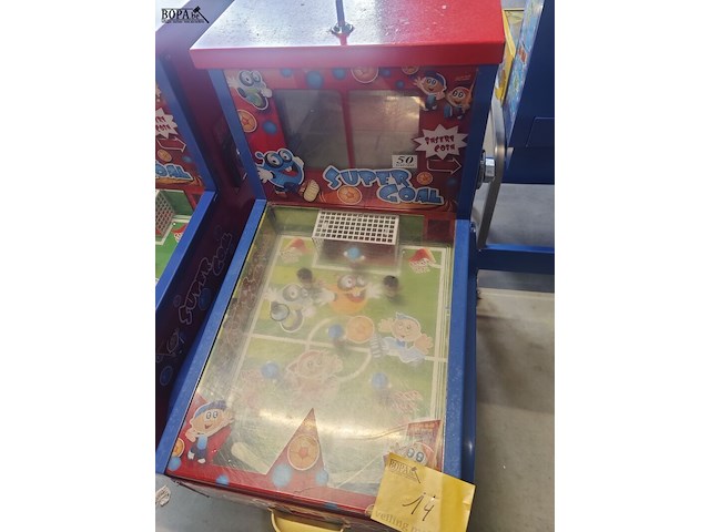 Lot 14 - voetbal flipperkast - afbeelding 2 van  5