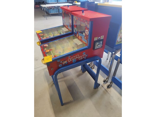 Lot 14 - voetbal flipperkast - afbeelding 3 van  5