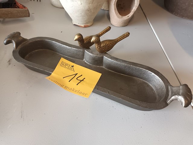 Lot 14 - vogeldrinkbak - afbeelding 1 van  3