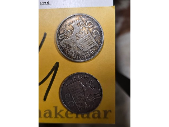 Lot 14 - zilveren munt 20 fr en bronzen munt 50 fr - afbeelding 1 van  2