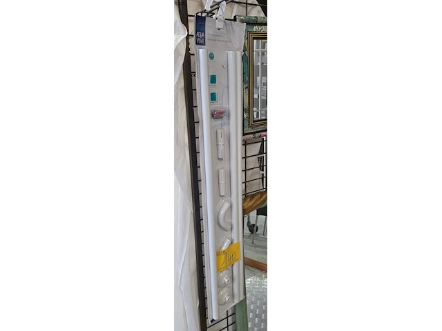 Lot 140 - douche gordijn stang nieuw in verpakking - afbeelding 1 van  4