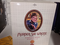 Lot 140 - dvd box murder, she wrote - afbeelding 2 van  3