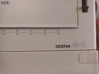 Lot 140 - elektrische typemachine brother ax-15 - afbeelding 2 van  3