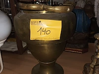 Lot 140 - koperen ketel