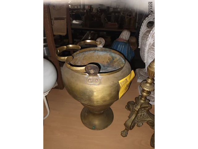 Lot 140 - koperen ketel - afbeelding 2 van  3