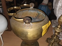 Lot 140 - koperen ketel - afbeelding 2 van  3
