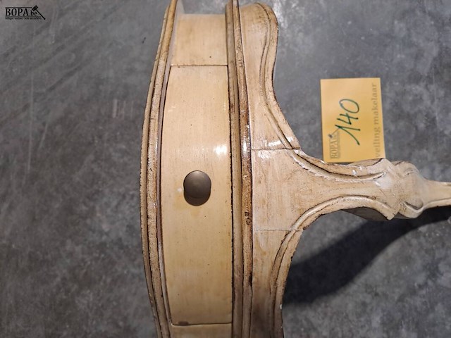 Lot 140 - wandconsole barokstijl - cremekleurig 'shabby chic' - afbeelding 3 van  3