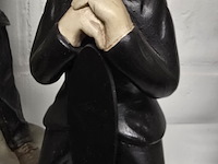 Lot 141 - charlie chaplin beelden 5 stuks - afbeelding 4 van  6