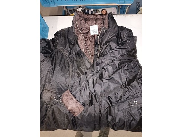 Lot 141 - dameskledij. 10 stuks - afbeelding 4 van  4