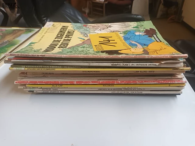 Lot 141 - diverse strips. 20 stuks - afbeelding 1 van  7